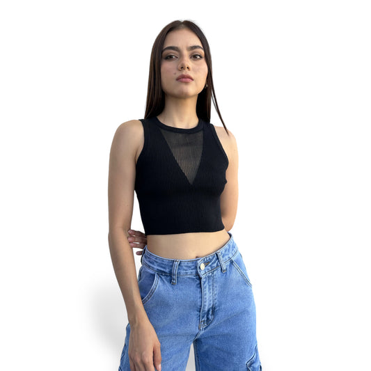 CROP NEGRO CON TRANSPARENCIA EN EL PECHO